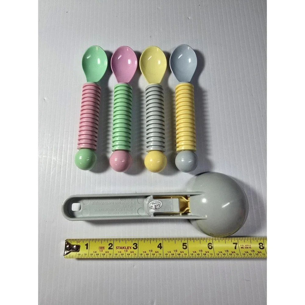 Vintage Icream Spoons And Matching Scooper 1980's Colors, Plastic, Well-Made